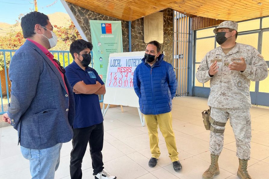 Mesas de votación en la localidad de El Salado