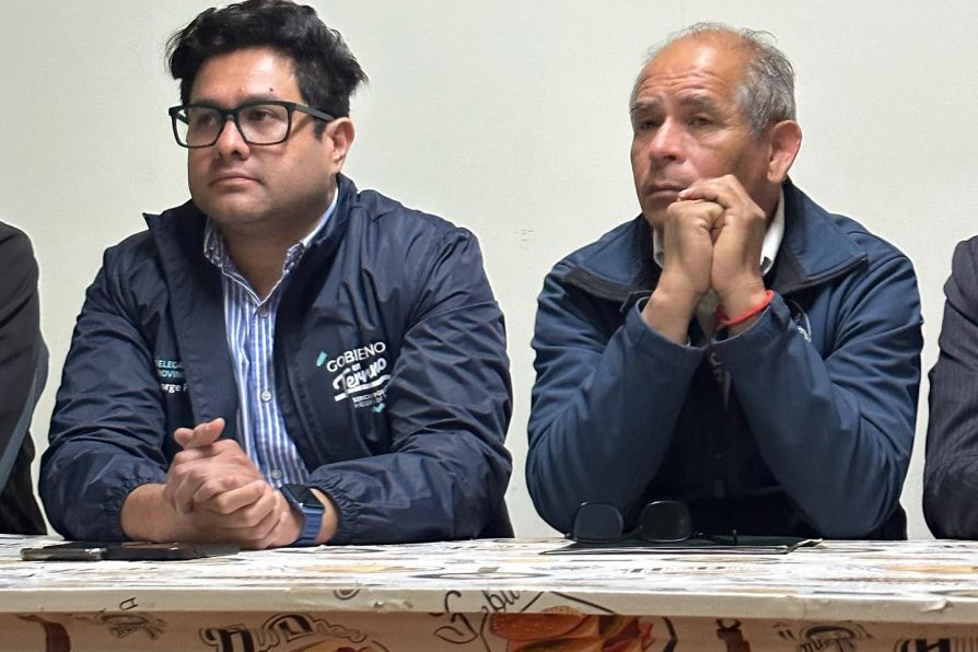 Delegado sostuvo reunión con vecinos del barrio transitorio de Diego de Almagro