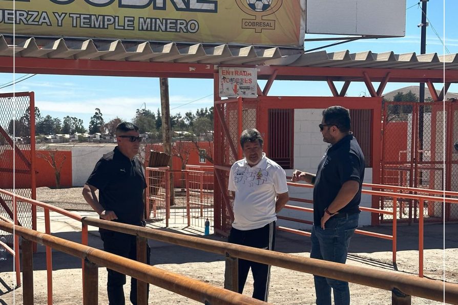Delegado Jorge Fernández inspecciona el Estadio “El Cobre de El Salvador”