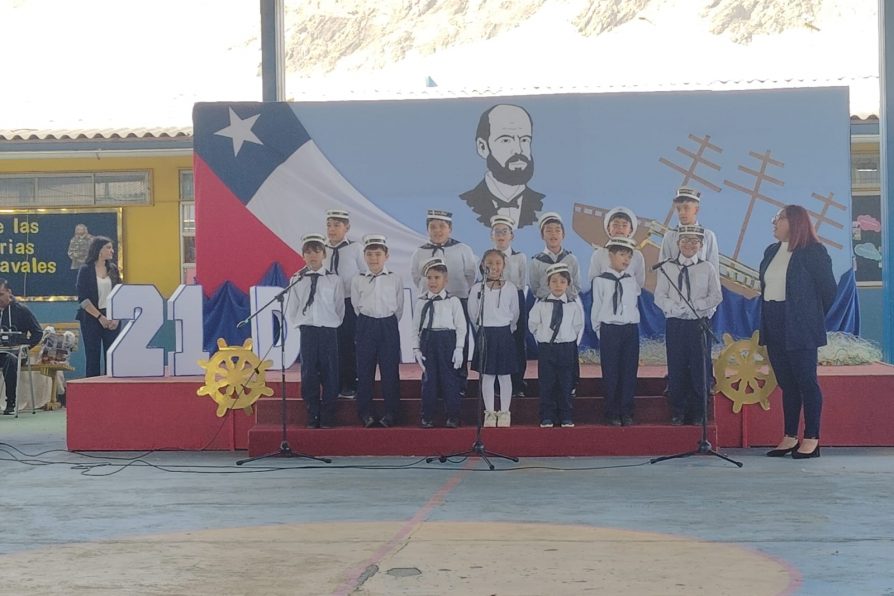 Escuela Ignacio Domeyko realizó acto interno en conmemoración de la Glorias Navales