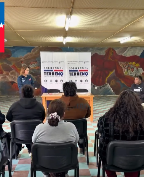 DELEGADA PRESIDENCIAL DE CHAÑARAL ENCABEZA DIÁLOGO CIUDADANO CON VECINOS DE DIEGO DE ALMAGRO PARA GESTIONAR SOLUCIONES EN TERRENO